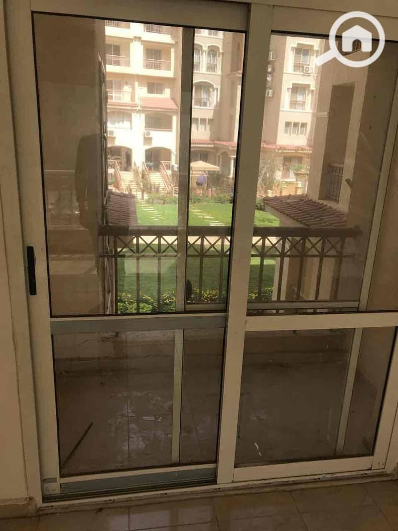 6 e7dcf937-3b56-4a54-9f26-808f132556c6. jpg