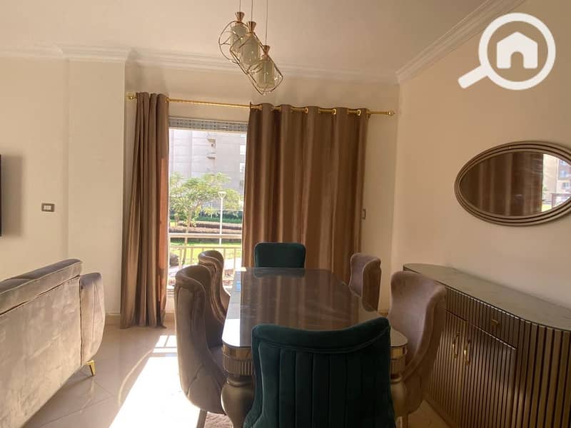 5 d2f1114a-248c-4000-a7b8-8b0589e319c4. jpeg