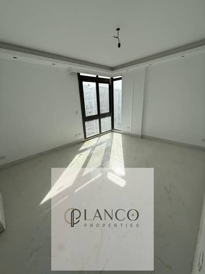3 Bedroom Penthouse for Sale in Hadayek October, Giza - WhatsApp Image 2025-12-27 at 9.40. 49 PM. jpeg