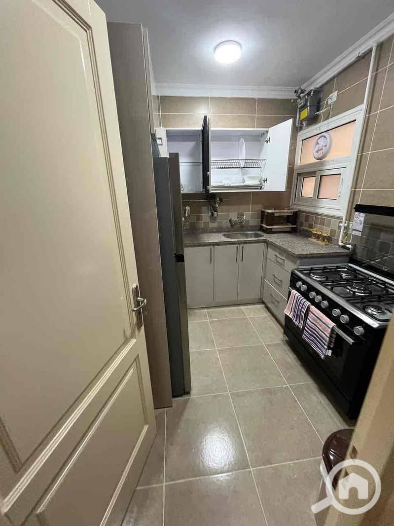 10 e91cea17-91fb-48a8-94ce-df4c4444da67. jpg