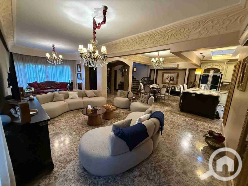 1000321037. jpg 1000321037. jpg