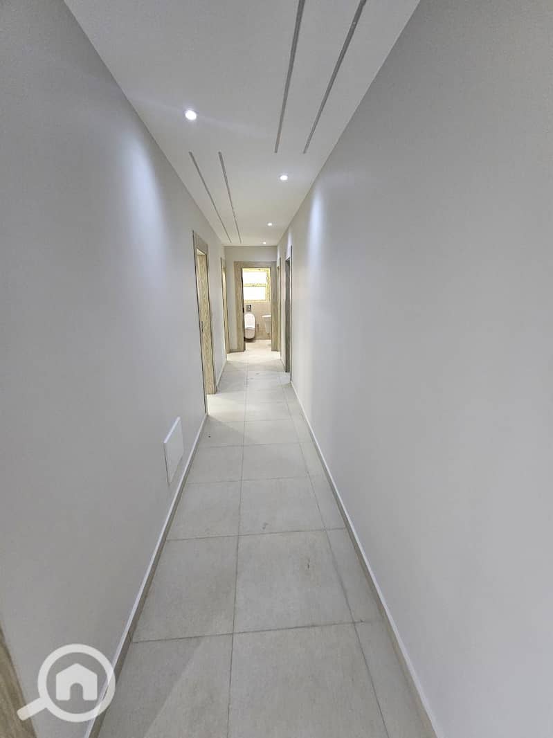 9 WhatsApp Image 2025-12-15 at 4.16. 03 PM (4). jpeg