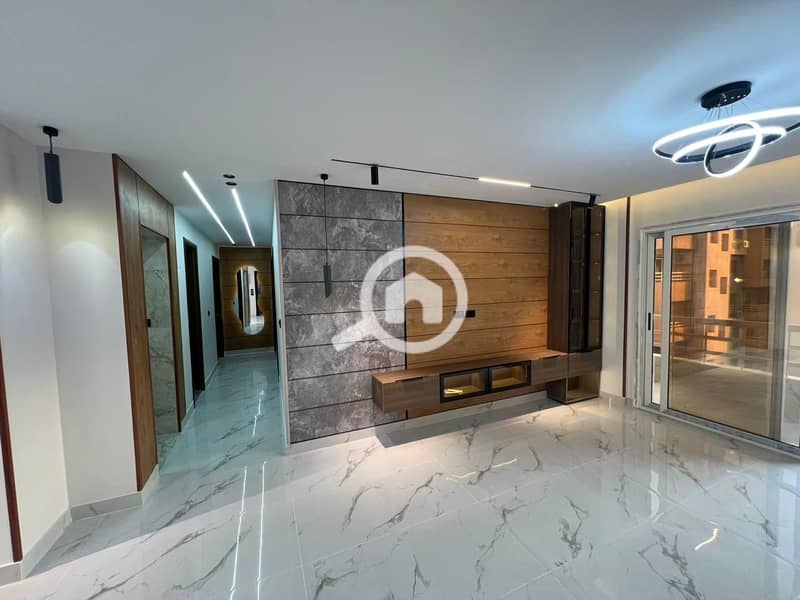 5 b641879a-fc60-4cbd-b940-11f0ad9ddc03. jpg