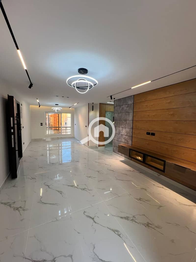 6 c7cff158-5ed0-4747-9c9c-db7581bb8994. jpg