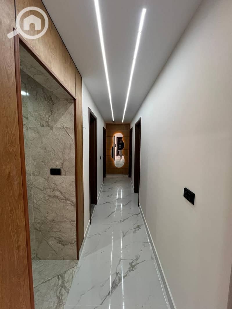 18 474d5361-e7ce-47eb-9a69-0c5caf141493. jpg