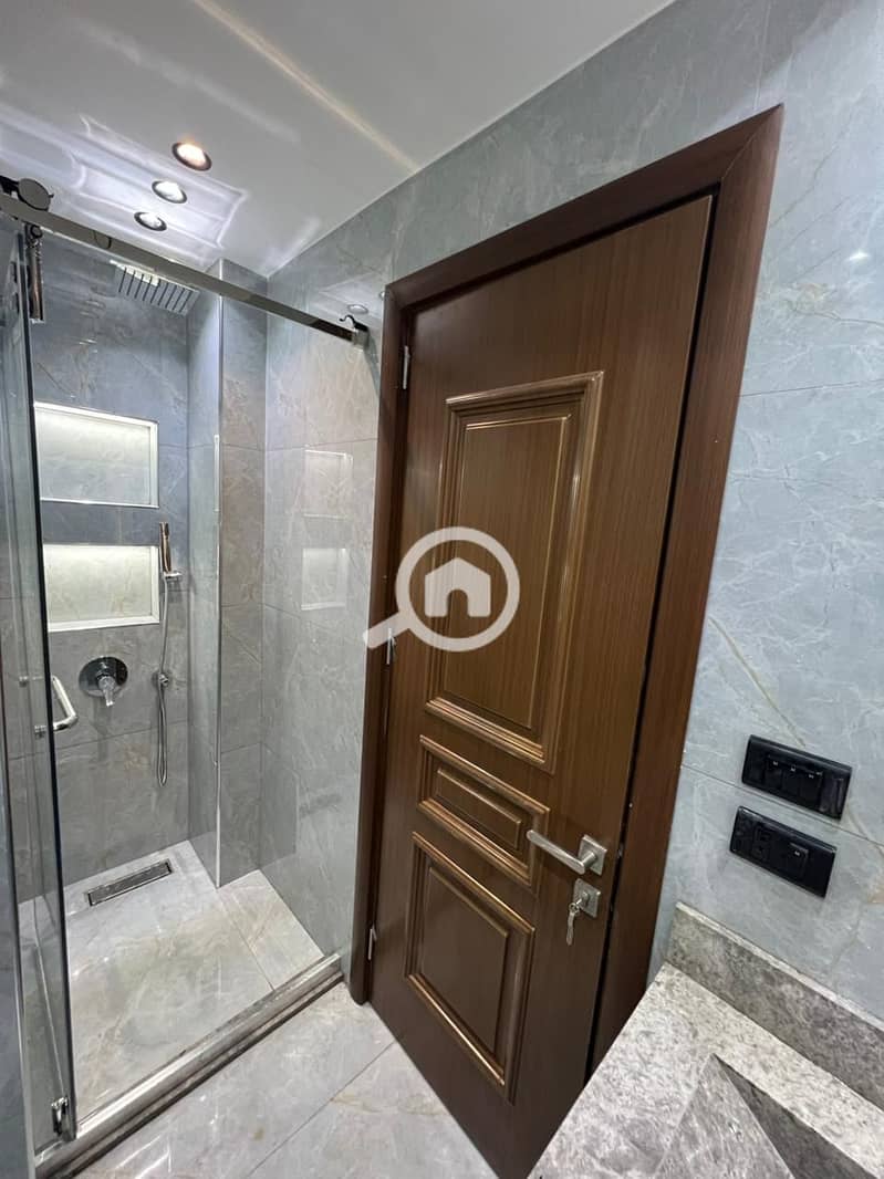 21 78997528-e712-4ea3-b9af-076dd4952076. jpg