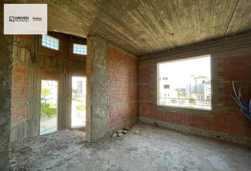 10 2c98bf56-b2f5-4e1b-9b37-a9462406c5bc. jpg