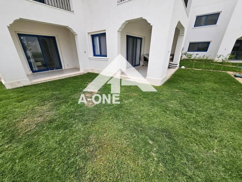 2 659e0864-31a4-4fbe-9ca3-4debf8b0f69f. jpg