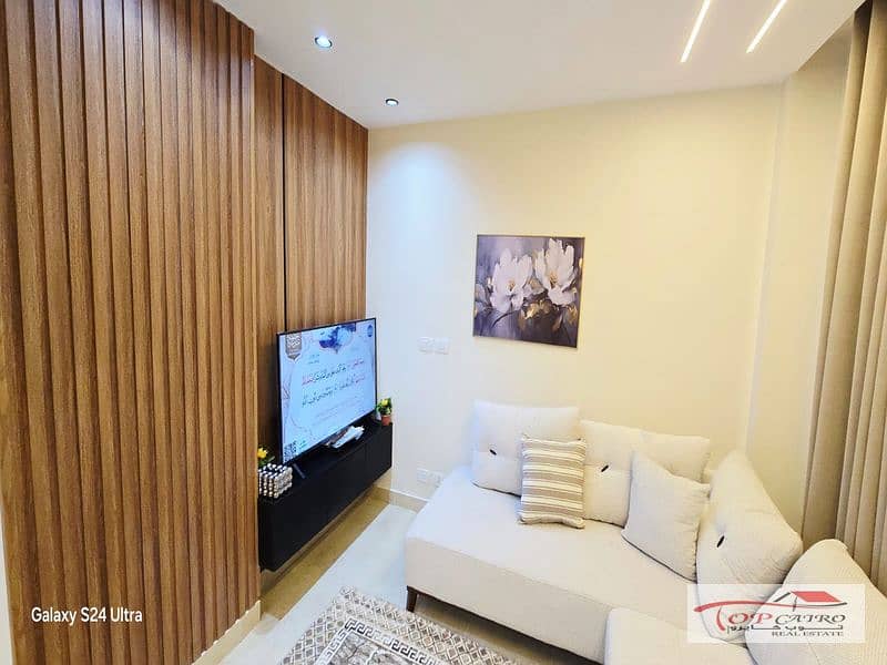 2 WhatsApp Image 2025-10-23 at 2.58. 21 PM_800x600. jpg