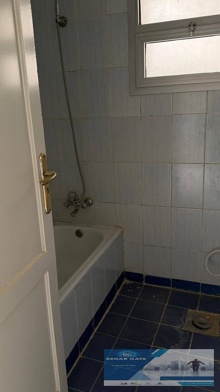 8 3 - Copy (2). jpeg