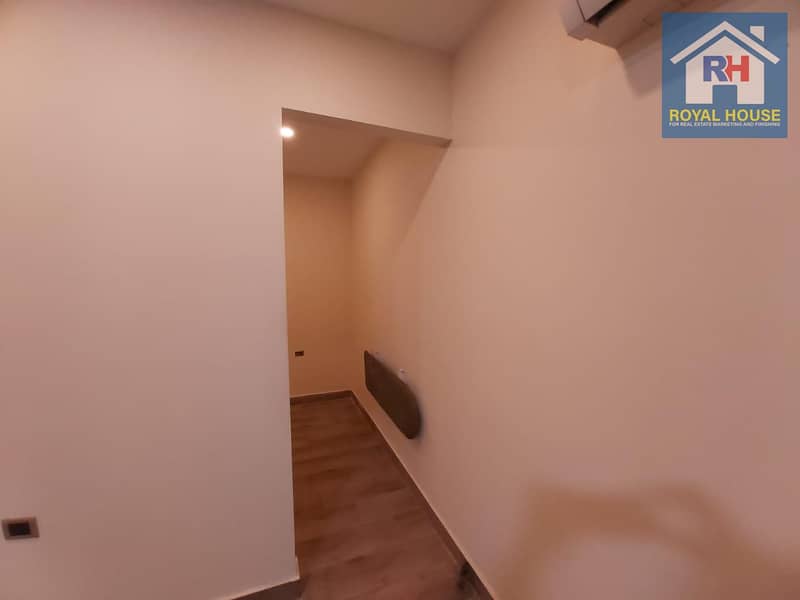 5 WhatsApp Image 2026-01-04 at 6.06. 45 PM. jpeg