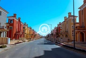 5 7ZFVjQtTfmIrf1JH_thumb. jpg