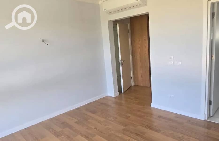 6 7242363-57217o_1400x900. jpg