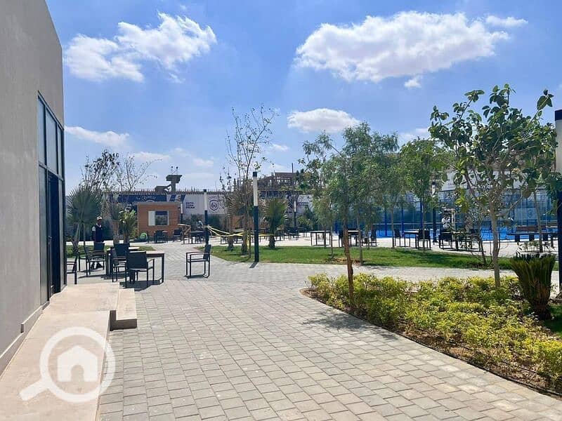 10 6245997f-f46c-456e-80f4-5aa3fded239f. jpeg