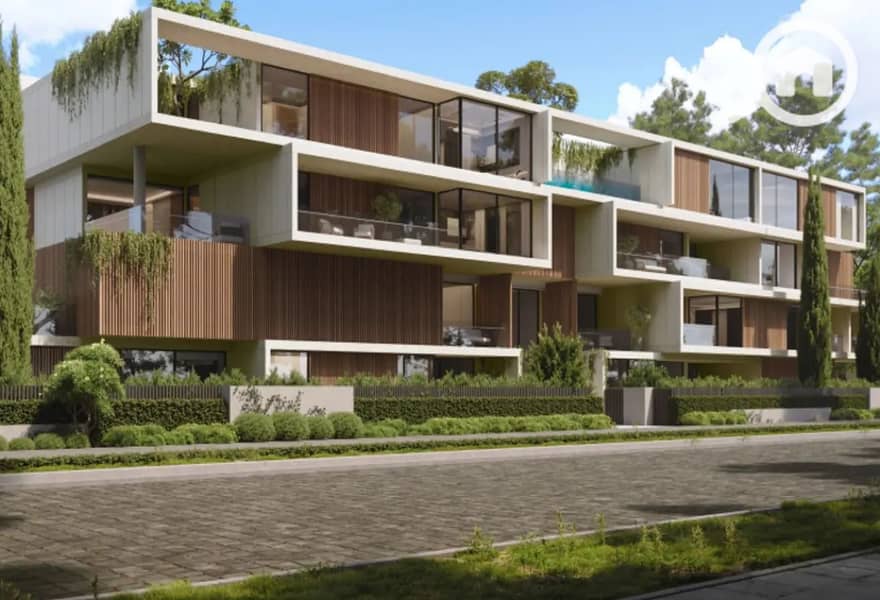 8 8283147-26f3bo. jpg