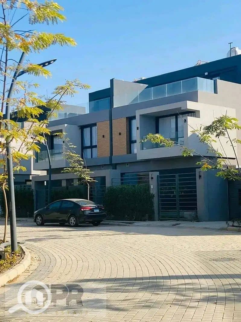 4 26256160-800x600. JPG