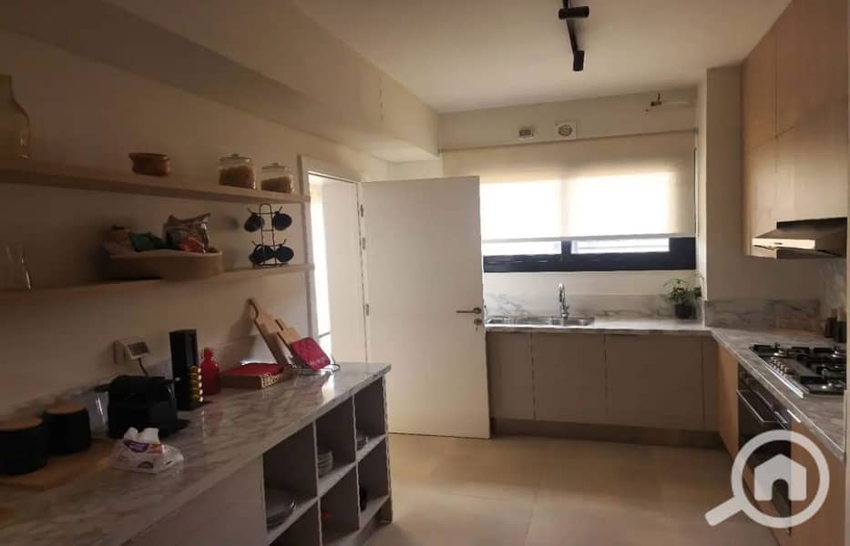 4 7758593-a2afdo_1400x900. jpg