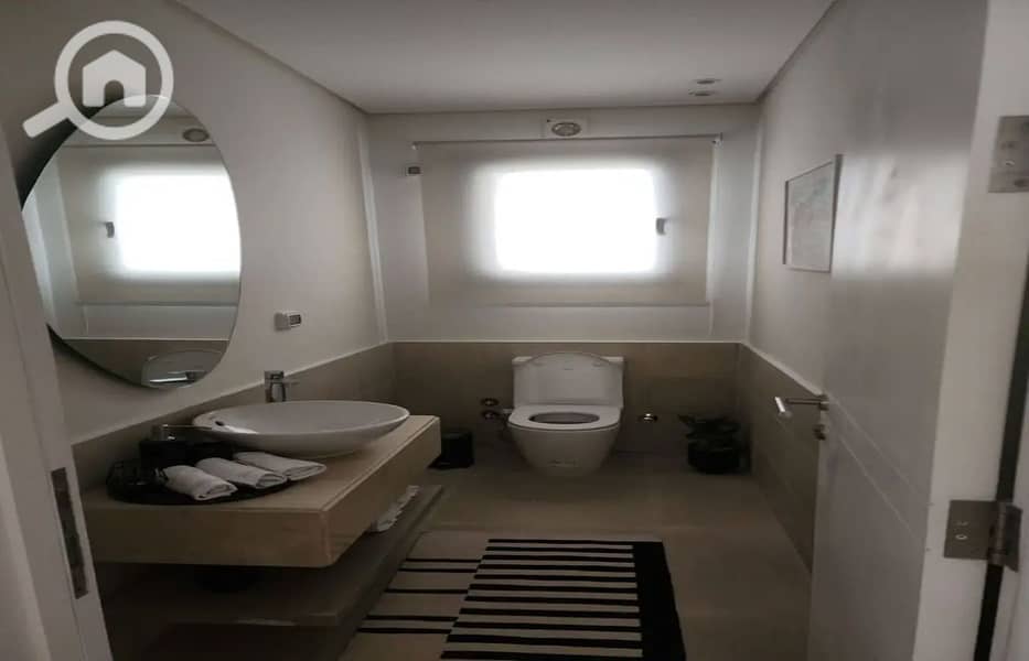 7 7758593-a93c5o_1400x900. jpg