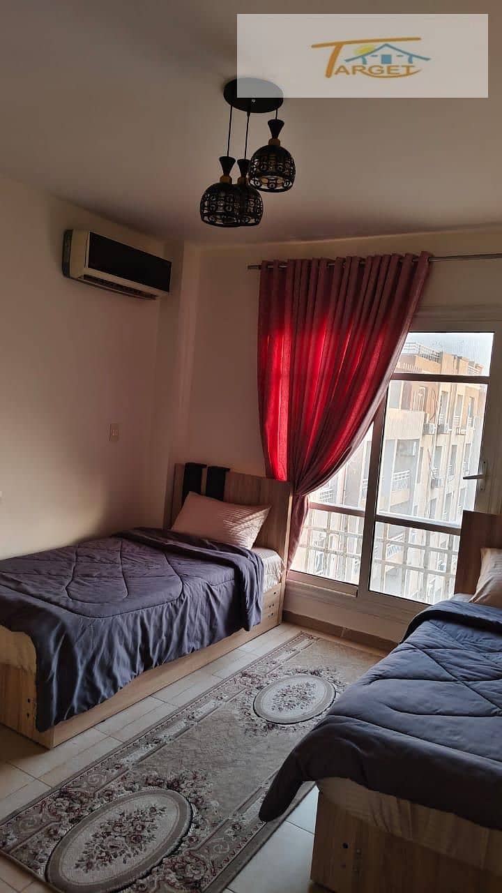 4 feeed9bb-33d8-45f7-a5c5-ad30444dfa14. jpg