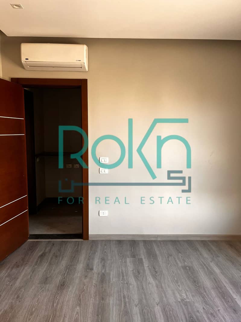 16 ef9063d0-a916-45c8-9857-e9ee07857ad8. jpg