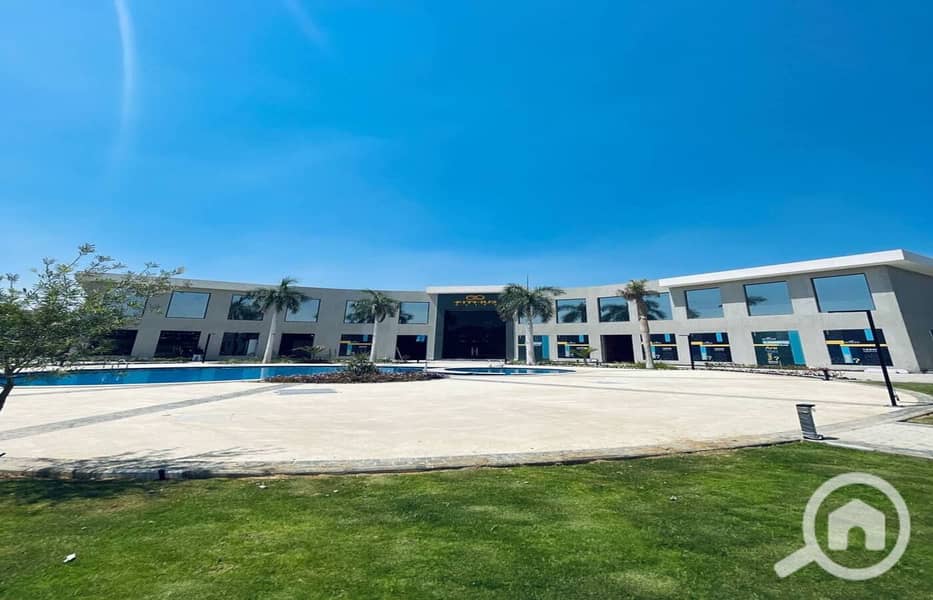 photo_5958719931937833204_y. jpg photo_5958719931937833204_y. jpg