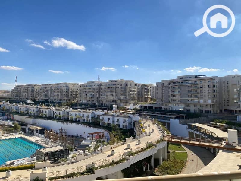 4 79dc1bf4-3143-4a03-a911-f7981b0a93c4. jpg