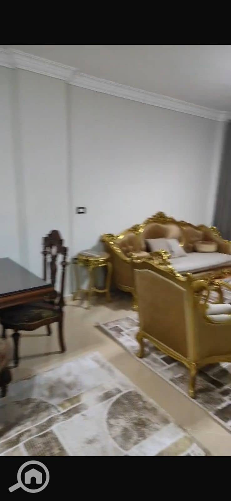 4 f0d4aeaa-a24e-444c-9ea9-35d3d9f5aa0f. jpeg