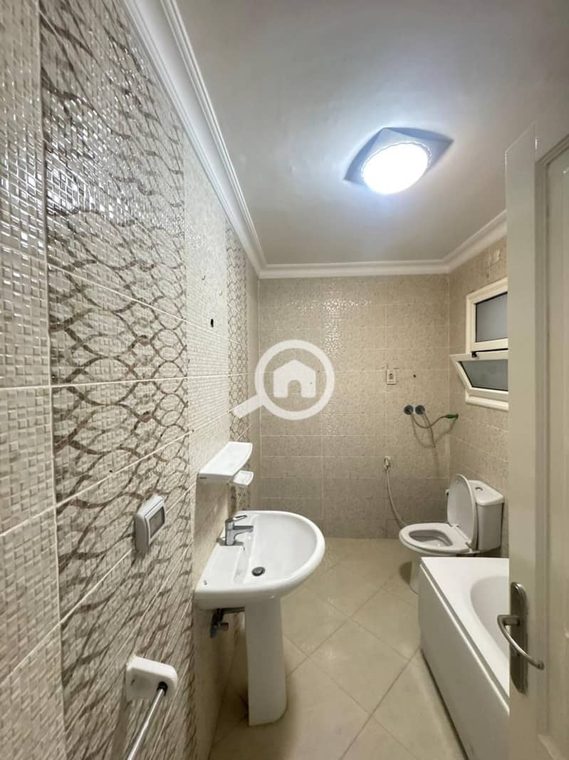 6 8bbc9dda-7a2b-4049-a234-22582dbd05ca. jpg