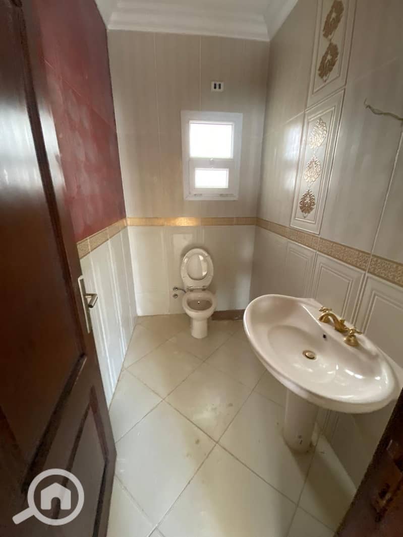 18 bdc367a5-9cfb-48bd-bf35-5495f4a00e8f. jpg