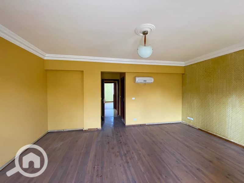 21 dbd7bb85-5828-4784-87f2-24b769e94fbe. jpg