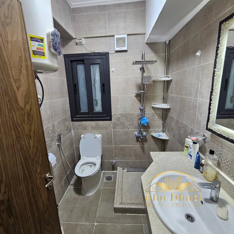 6 9557022d-5fa3-4e4f-86e6-b9013d2a7064. jpg