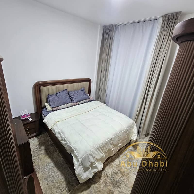 8 1dcd13ce-4759-4a5b-af49-74e4cfa48458. jpg