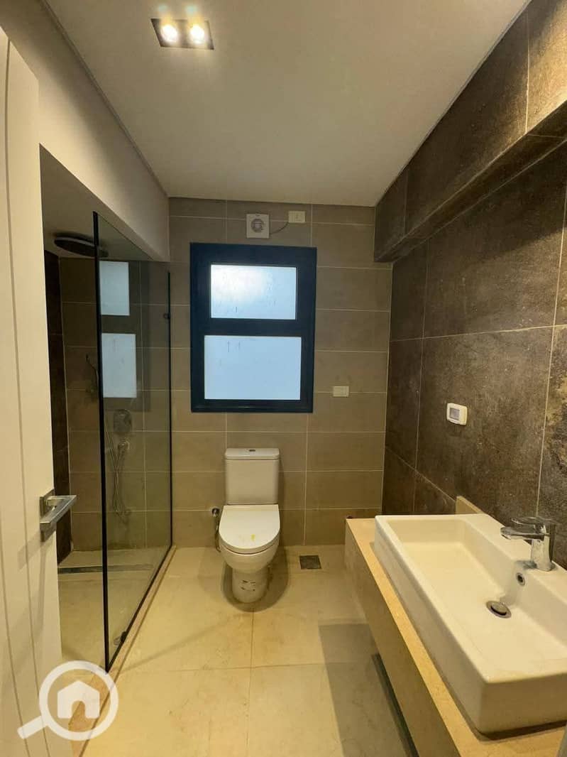 13 755b23d4-382f-46ad-a5fa-837201c0e9f2. jpg