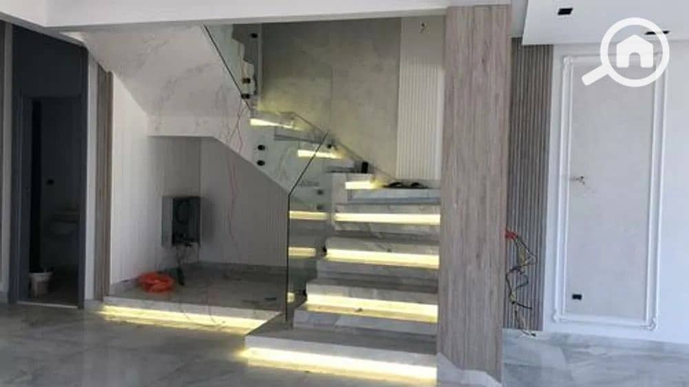 8 imgi_23_high. jpeg