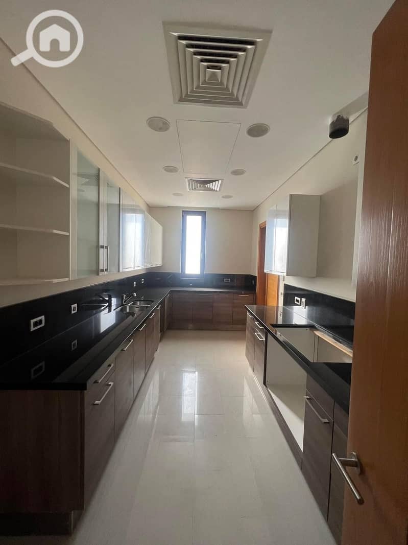 7 WhatsApp Image 2024-07-18 at 17.08. 44_2789cf70. jpg