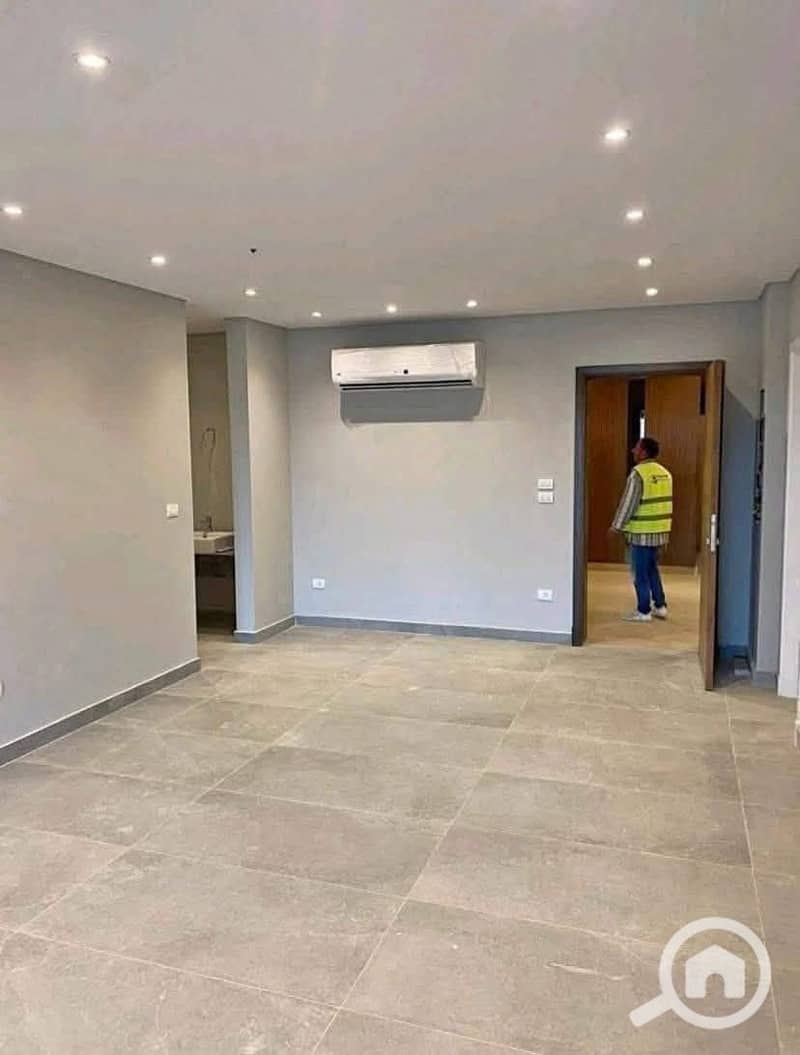 18 a7d15f39-5787-42b2-849b-8ed31d7b8e34. jpg