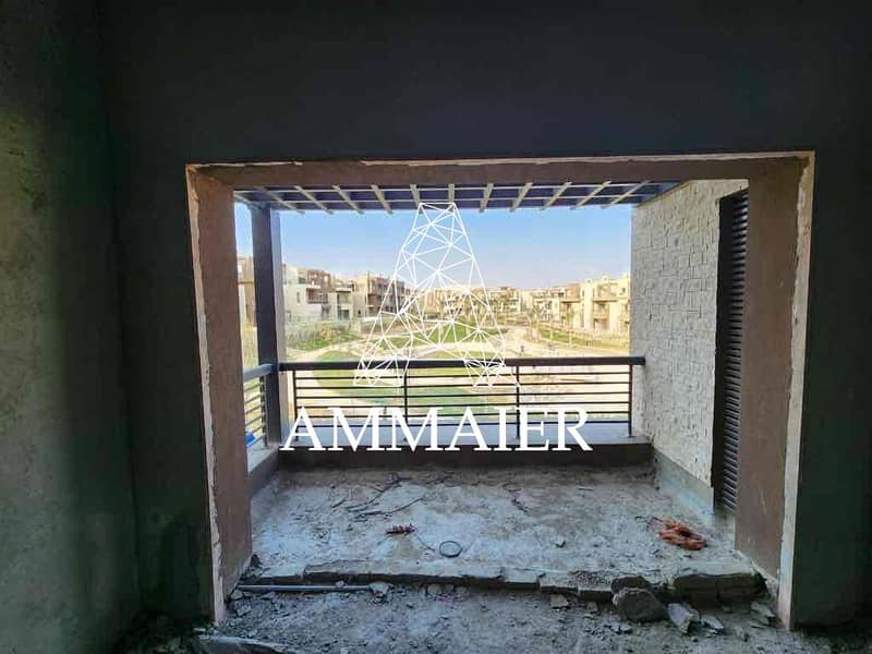 9 94d85716-c2c4-481d-b477-2adc1edadb58. jpg