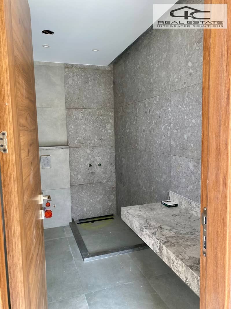 10 WhatsApp Image 2026-01-06 at 11.57. 44 AM. jpeg