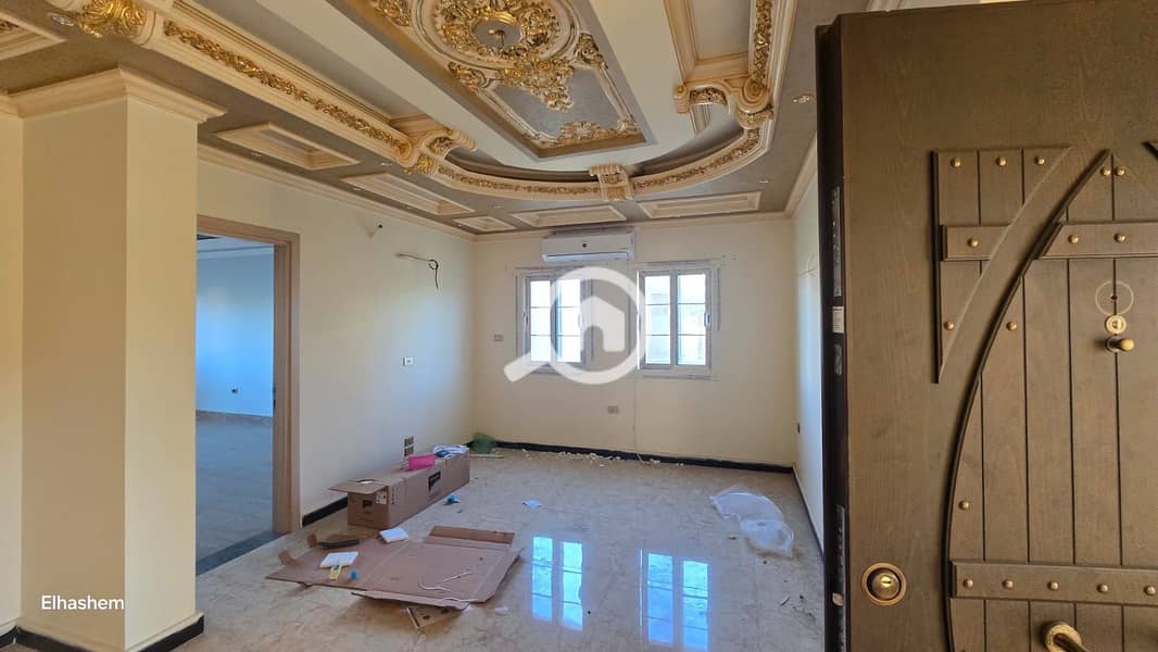 2 b7e60a94-0c39-4ce5-a63b-e4c2068b5735. jpg