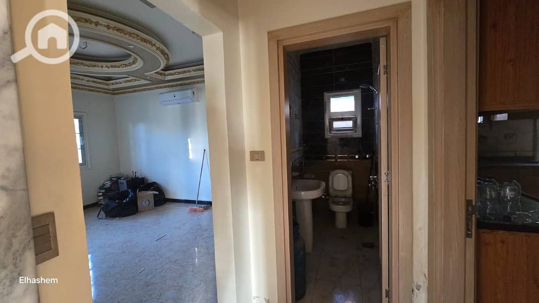 6 4d3bebf5-aa4d-4826-9d1f-1fabbdf47d79. jpg