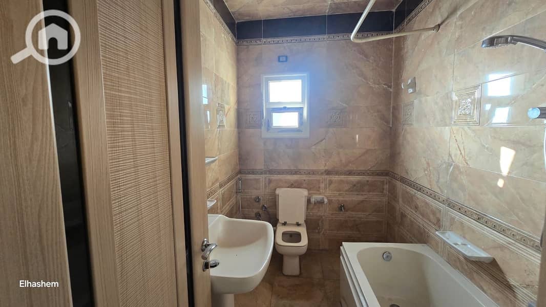 9 bc752ebc-126f-444d-ac85-70ea6cbc929e. jpg