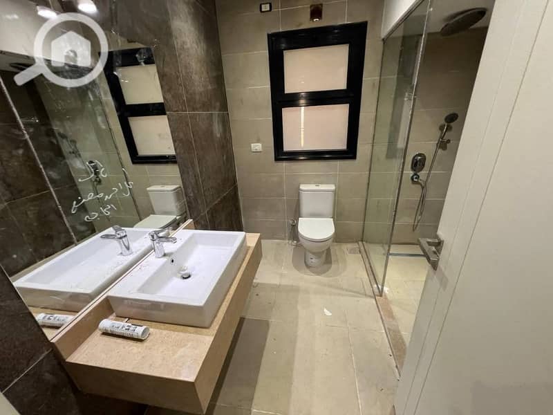 5 9ffa6f0e-dd1f-42a6-bf33-9e1d963ad8b0. jpg