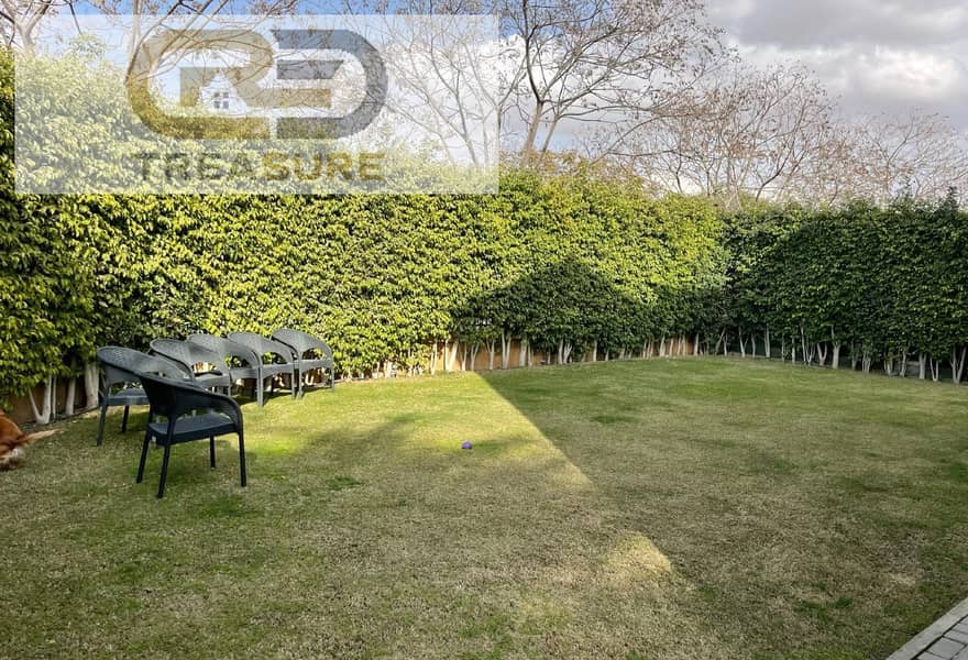 10 80b1614d-40e8-40b1-adc1-7c32fc96acaa. jpg