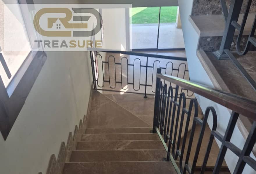 14 4613579d-12a7-4731-b359-bf9e6e570977. jpg