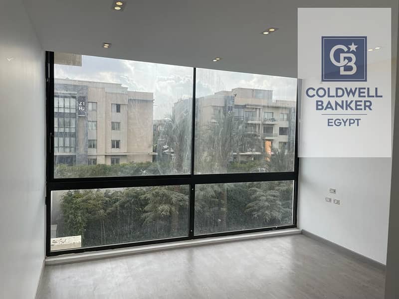 5 a17ec79f-41f9-4a47-8fe8-f19a3f5d180a. jpg