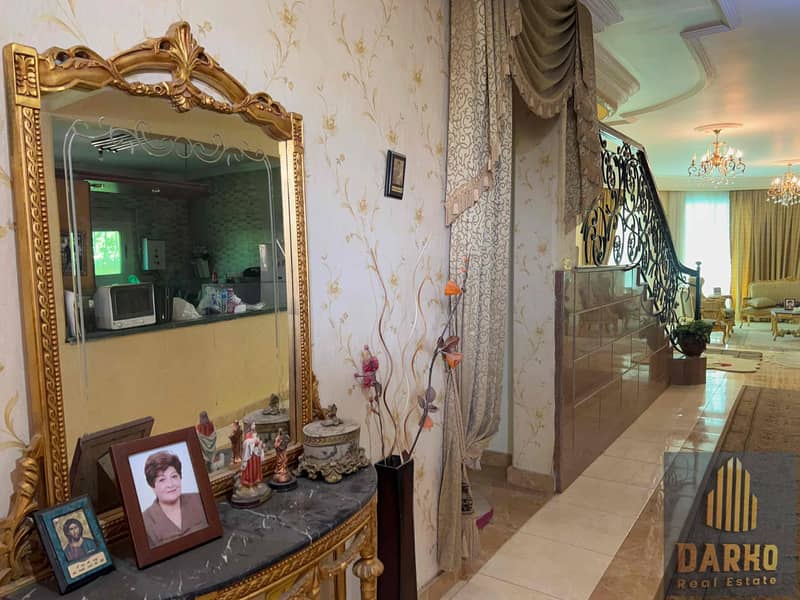 9 2b5a0c19-0530-4586-9155-67c5513488b0. jpg