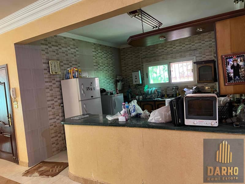 14 87f71925-6738-4a15-88db-c7362c12fd26. jpg