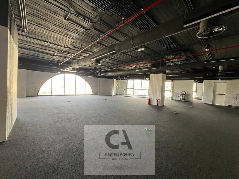 2 d2b90d6f-00d6-4d6d-a6e4-d3f27ac8838d. jpg