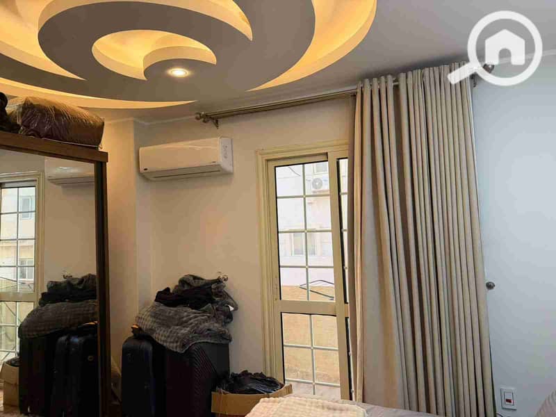 1000265018. jpg 1000265018. jpg