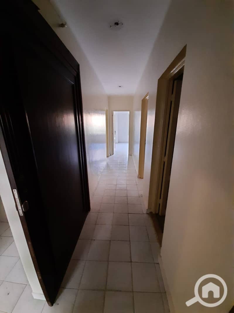 9 bbd90ed1-e197-481d-b6a4-b5f61f0ece14. jpeg